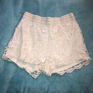 Rue 21 elastic lace shorts